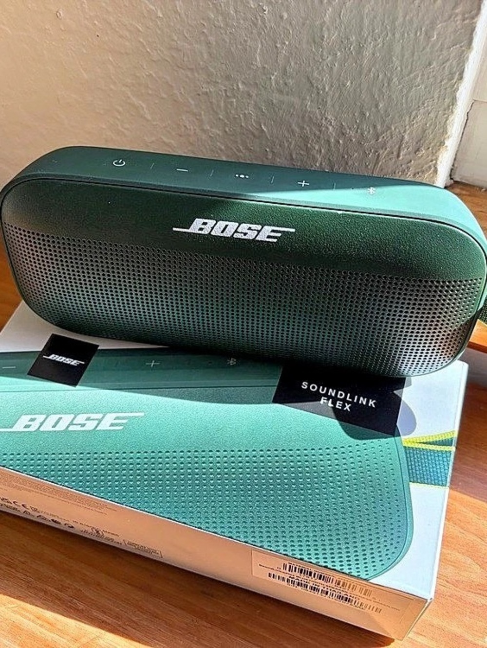 Bose SoundLink Flex Portable Bluetooth Speaker Green Like New